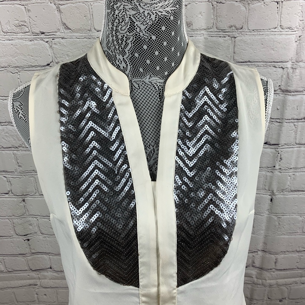 The Limited Sequins blouse with hidden buttons SZS - Picture 3 of 6